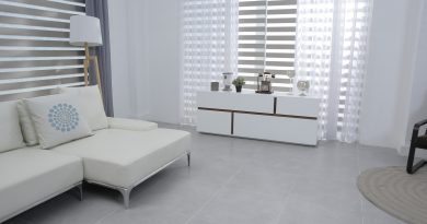 blinds and curtains
